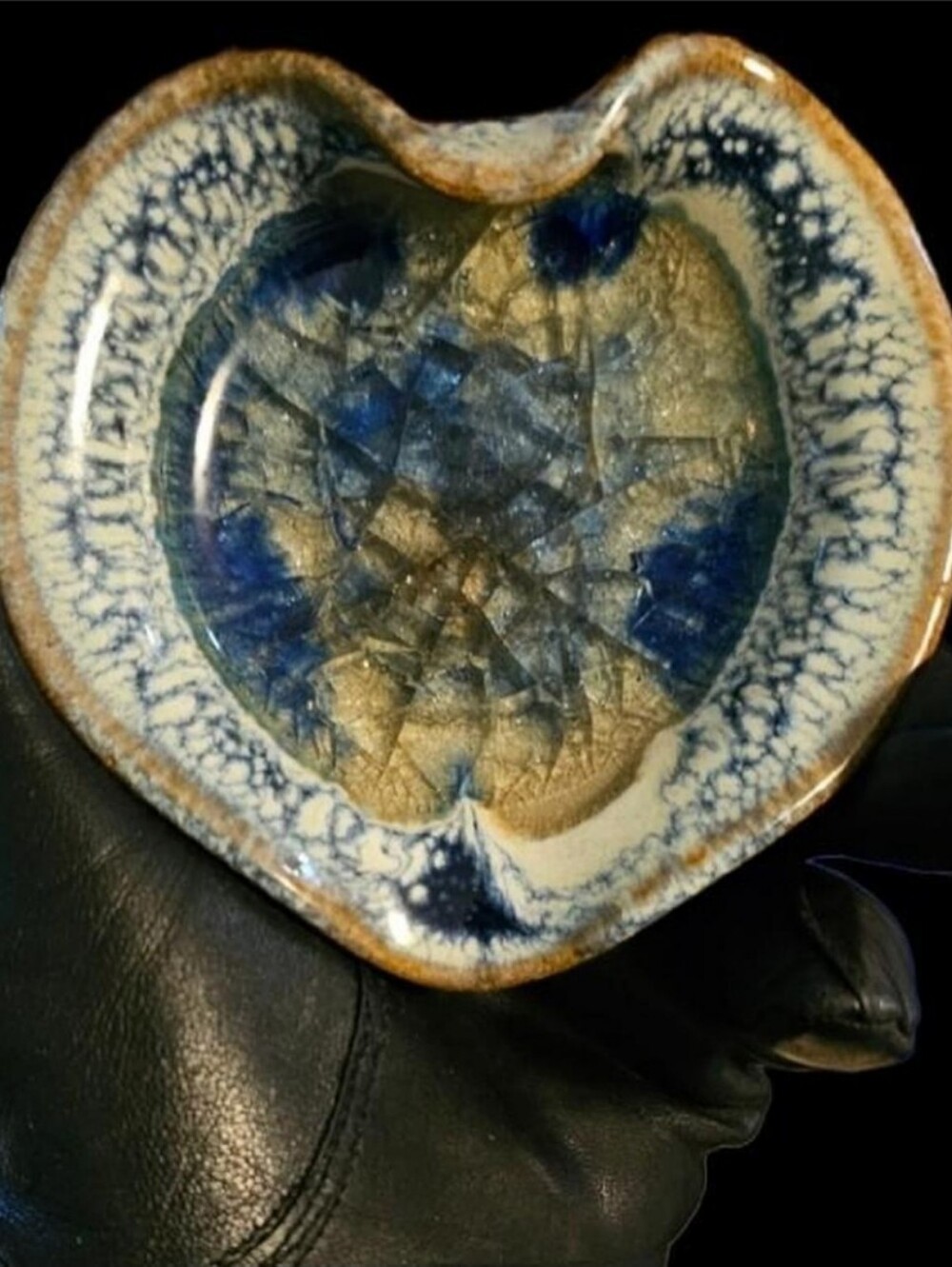 New🎃Handmade Ceramic Leaf & Heart Trinket Dish Blue Crackle Glaze-SALEM, MA!🎃